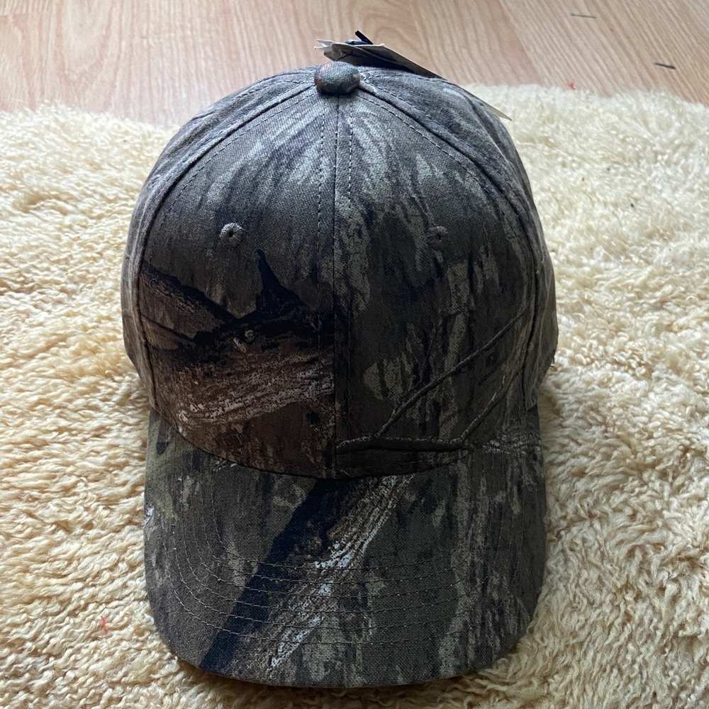 BNWT Mossy Oak Cap
